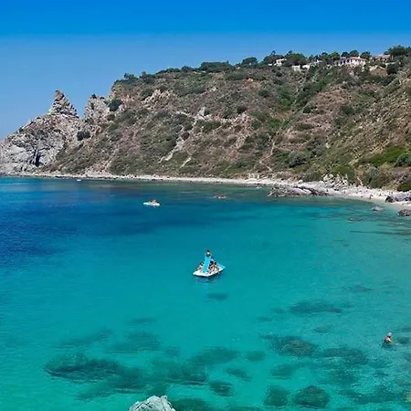Daire Tropea - Amphitrite *